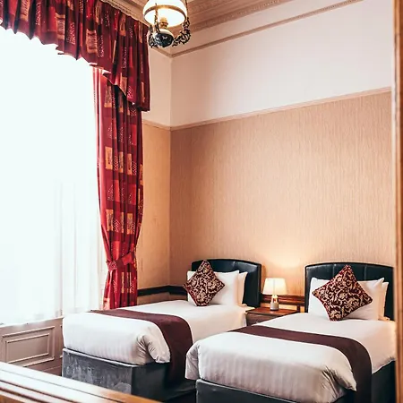 Russell Court 3* Dublin