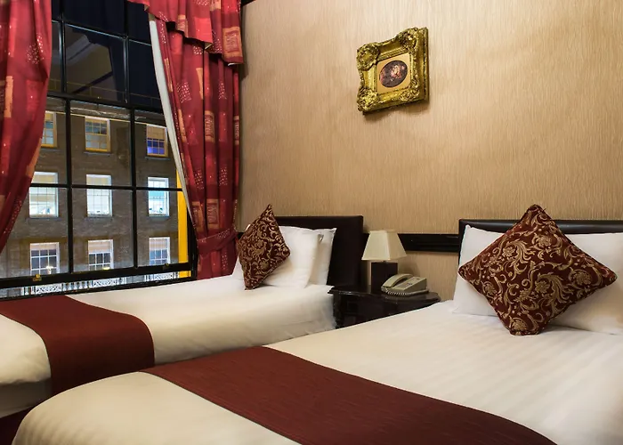 Russell Court Hotell