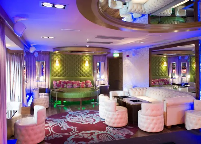 Russell Court Hotell