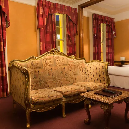 Russell Court 3* Dublin