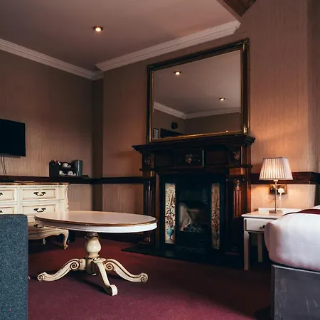 Hotel Russell Court 3*