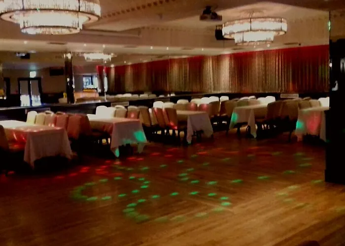 Russell Court Hotel 3*