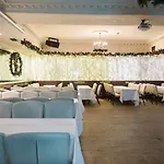 호텔 Russell Court 3*
