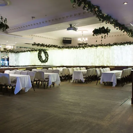 Russell Court Hotel 3*