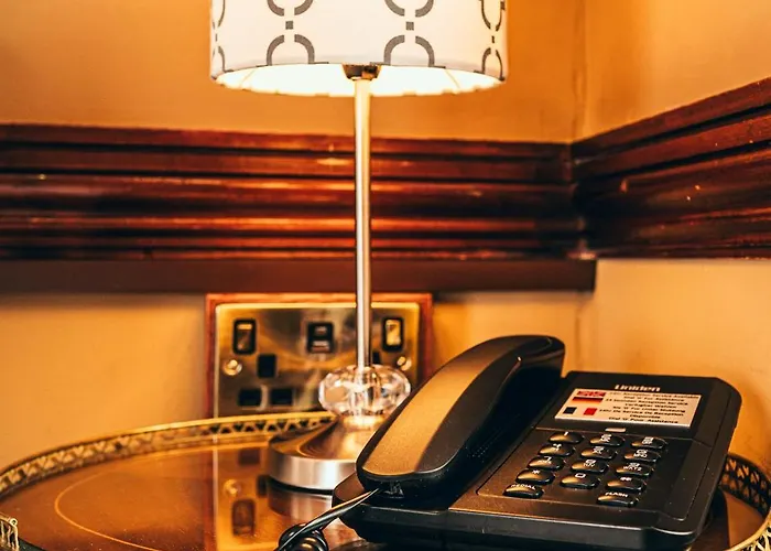 Hotel Russell Court 3*